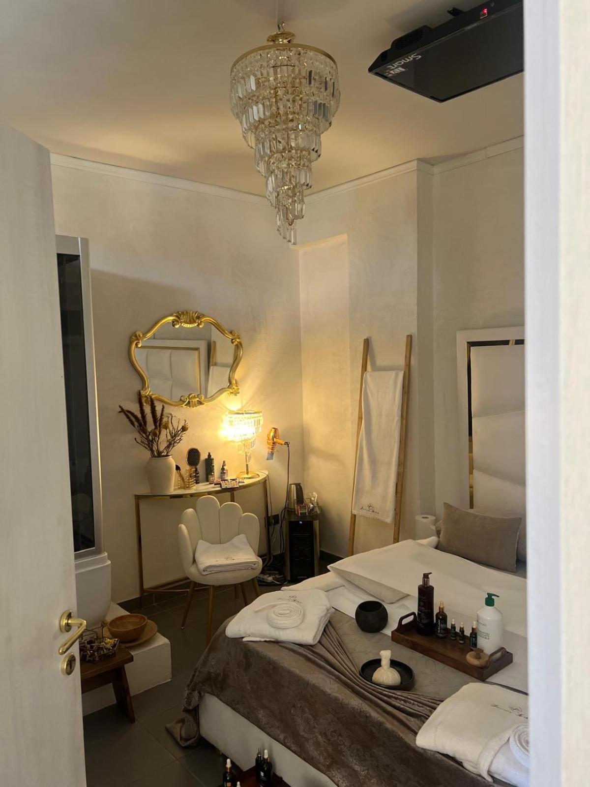 Femme Noir Luxury Spa Experience San Nicola La Strada Dış mekan fotoğraf